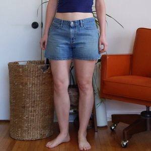 Gap Mid-Rise 3" Jean Shorts